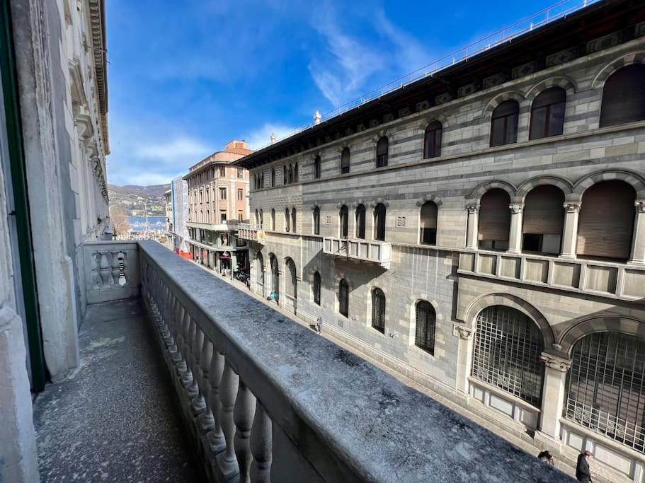 Esclusivo 130Mq Fronte Duomo E Lago E Terrazza Como Exterior foto